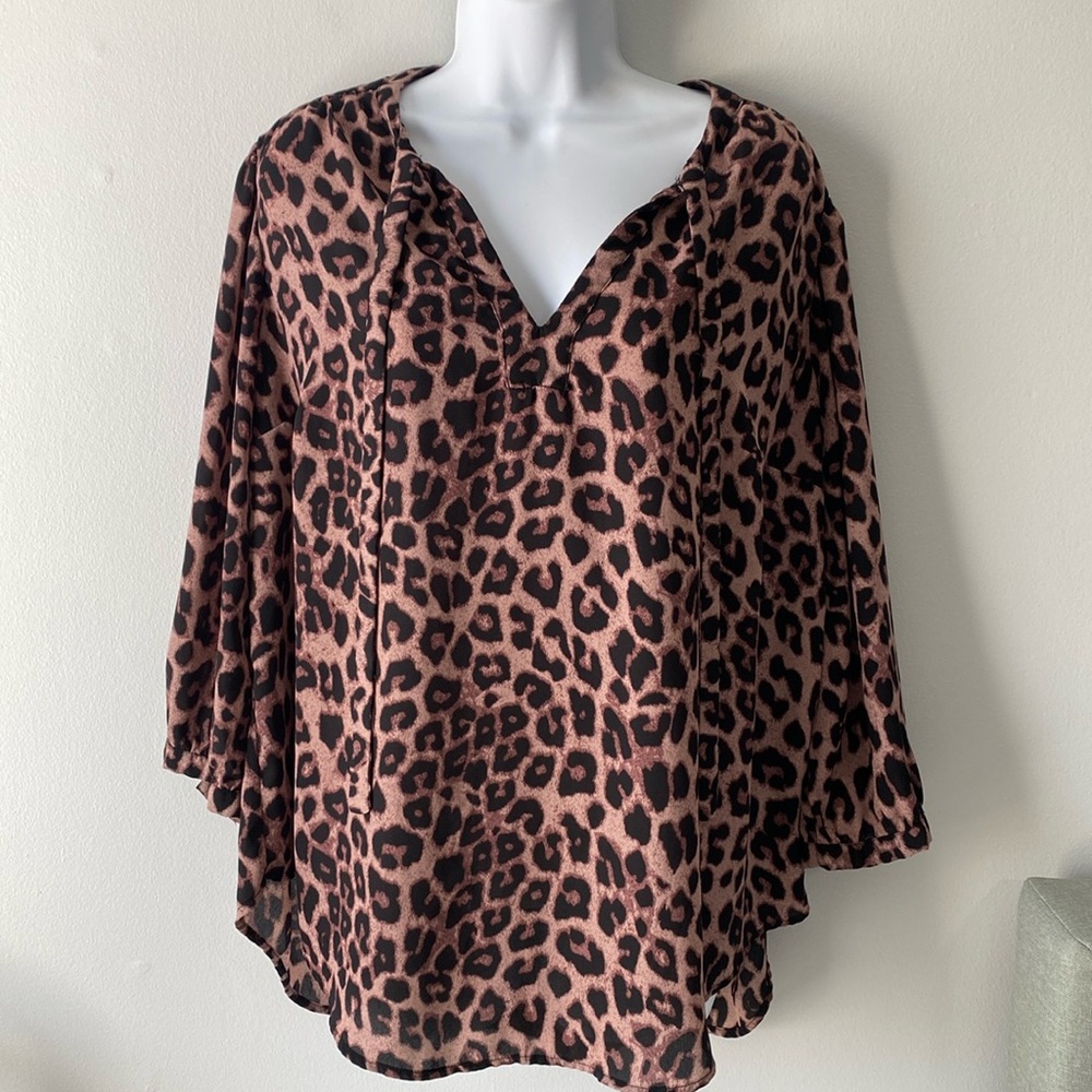 Torrid leopard print Georgette Bow Tie flowy popover Blouse size 1X